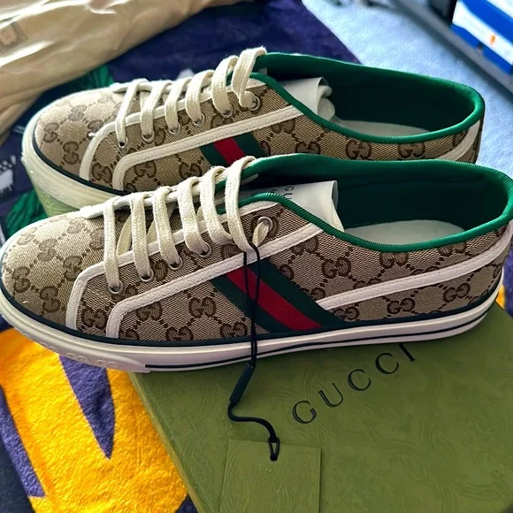 Gucci | Shoes | Mens Gg Gucci Tennis 977 Sneaker | Poshmark display picture 1